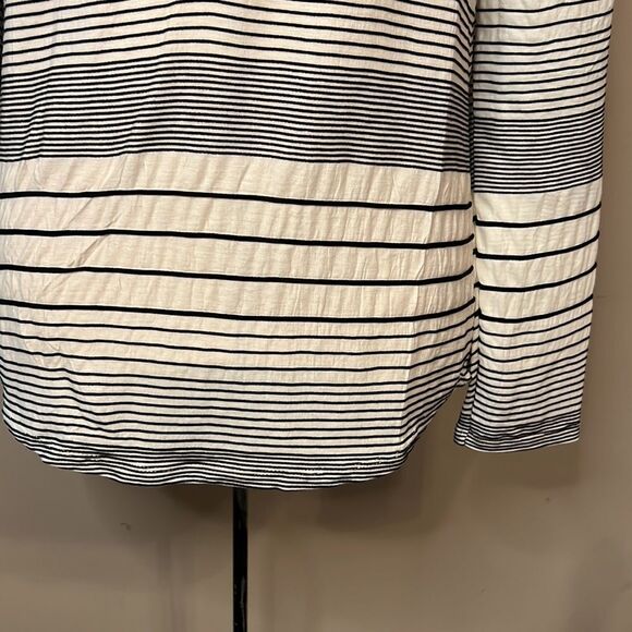NWT Sanctuary Black and White Stripe Tunic Blouse - Size Medium - Picture 5 of 11
